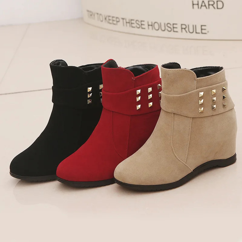 Women's boots for autumn and winter heightening short boots thick-soled frosted wedges Martin boots plus velvet snow boots women
Women's boots for autumn and winter heightening short boots thick-soled frosted wedges Martin boots plus velvet snow boots women