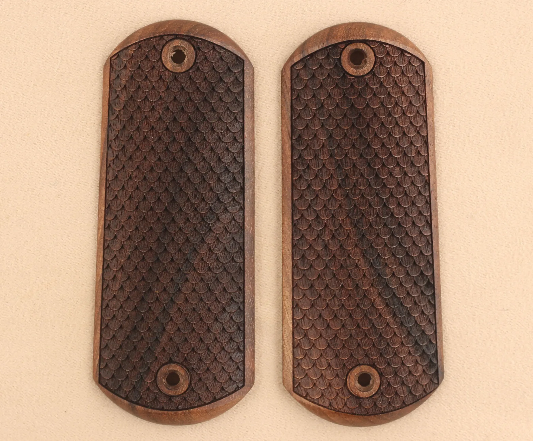 Ksd Colt 1900 / 1902 /1903 Pocket Model Compatible Walnut Grip for Replacement, with Python Pattern
Ksd Colt 1900 / 1902 /1903 Pocket Model Compatible Walnut Grip for Replacement, with Python Pattern