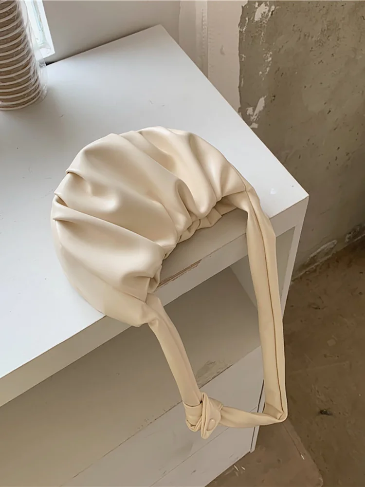 Summer Shoulder Bags for Women Luxury Design pleated crossbody Women's Bags Underarm Fashion Solid Woman Handbags 2022 trend
Summer Shoulder Bags for Women Luxury Design pleated crossbody Women's Bags Underarm Fashion Solid Woman Handbags 2022 trend