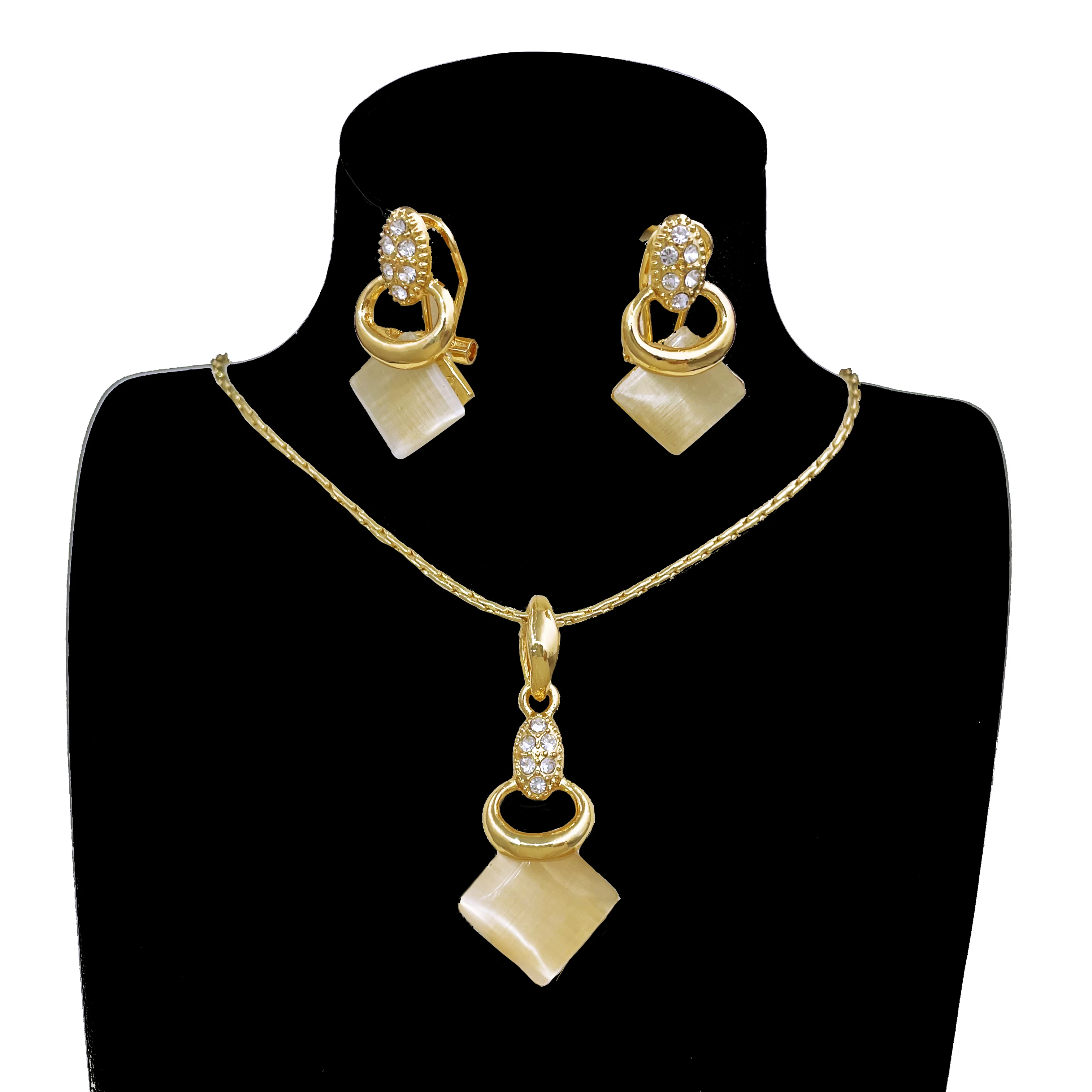Dubai Opal Gold Color Jewelry Sets For Woman Square Pendant Earring Set Wedding Party Gift Accesorios Free Shipping
Dubai Opal Gold Color Jewelry Sets For Woman Square Pendant Earring Set Wedding Party Gift Accesorios Free Shipping