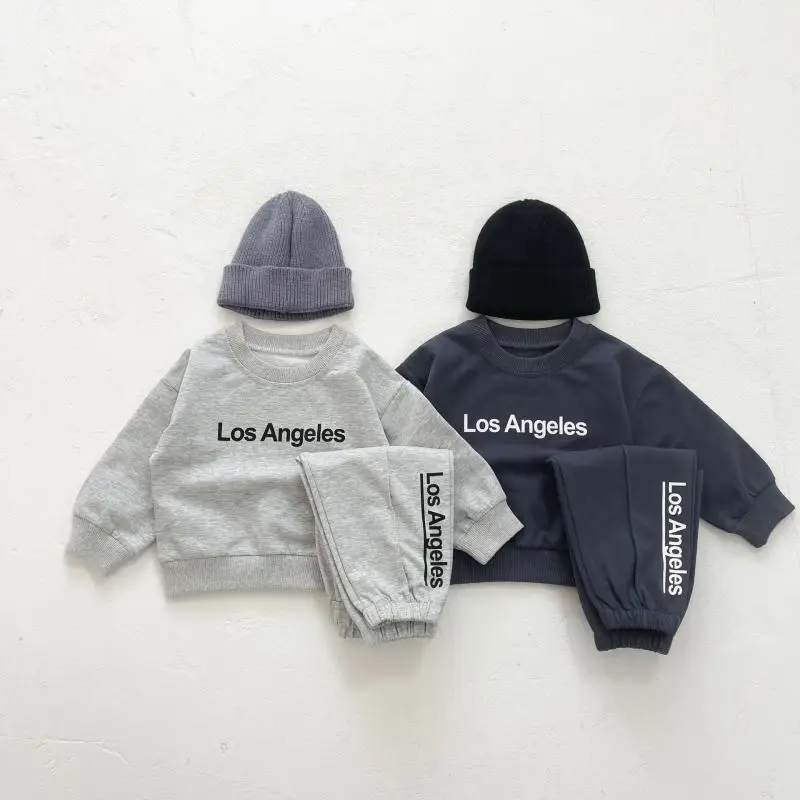 2022 Baby Boy Clothes Set Toddler Tracksuit with Printed Letters Children Cotton Sport Suits Boy Pullover Tops Long Pants
2022 Baby Boy Clothes Set Toddler Tracksuit with Printed Letters Children Cotton Sport Suits Boy Pullover Tops Long Pants