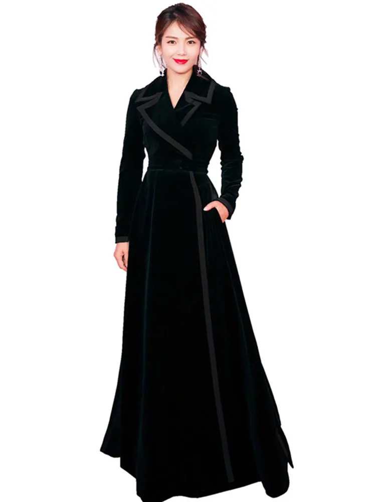 New 2022 Winter Runway Designer Women Vintage Notched Collar Wrap Black Velvet Coat Thick Warm Long Trench Coat Outwear A045
New 2022 Winter Runway Designer Women Vintage Notched Collar Wrap Black Velvet Coat Thick Warm Long Trench Coat Outwear A045