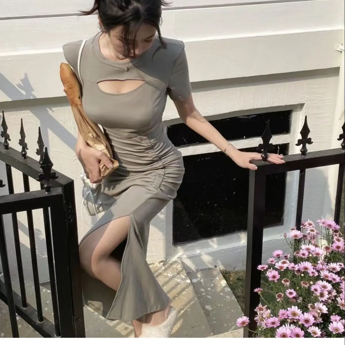 Облегающее платье-чулок Pure Desire Style, новинка 2023, плиссированное длинное платье с разрезом и перфорацией, для девушек и женщин, лето
Облегающее платье-чулок Pure Desire Style, новинка 2023, плиссированное длинное платье с разрезом и перфорацией, для девушек и женщин, лето