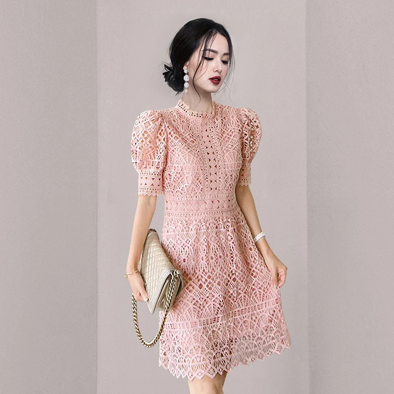 Runway Summer French Women's Clothes Hollow Out Embroidery Luxury Fashion Dress Puff Sleeves Party Brand Luxury Dress Vestidos
Runway Summer French Women's Clothes Hollow Out Embroidery Luxury Fashion Dress Puff Sleeves Party Brand Luxury Dress Vestidos