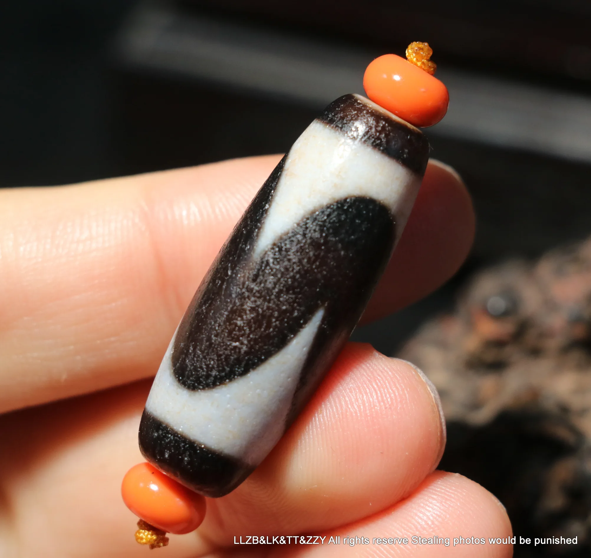 Treasure Magic Energy Tibetan old Agate Sharp Tiger Tooth Symbol dZi Bead Totem For Bracelet Lkbrother UPD221211A12
Treasure Magic Energy Tibetan old Agate Sharp Tiger Tooth Symbol dZi Bead Totem For Bracelet Lkbrother UPD221211A12