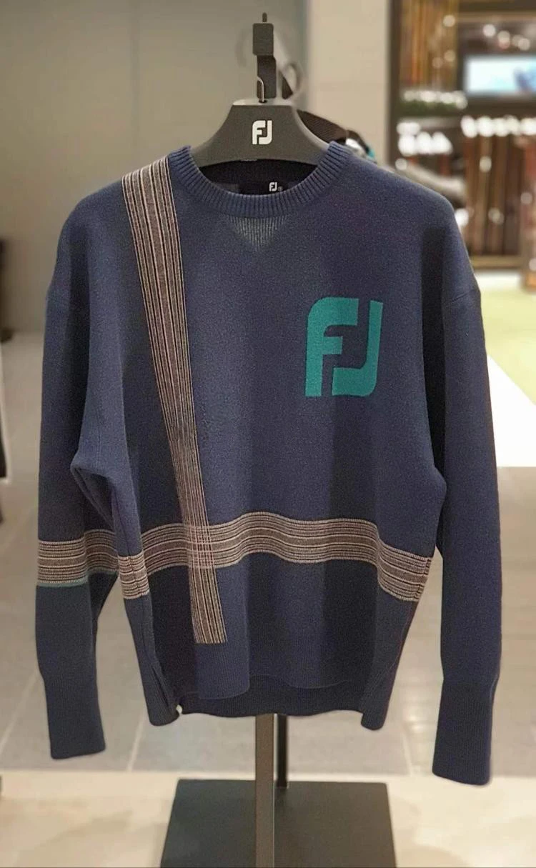 Women Knit FJ Golf Shirt Round Neck Pullover Top Stripe Pattern Long Sleeve Elastic Loose Fit Golf Sweater
Women Knit FJ Golf Shirt Round Neck Pullover Top Stripe Pattern Long Sleeve Elastic Loose Fit Golf Sweater