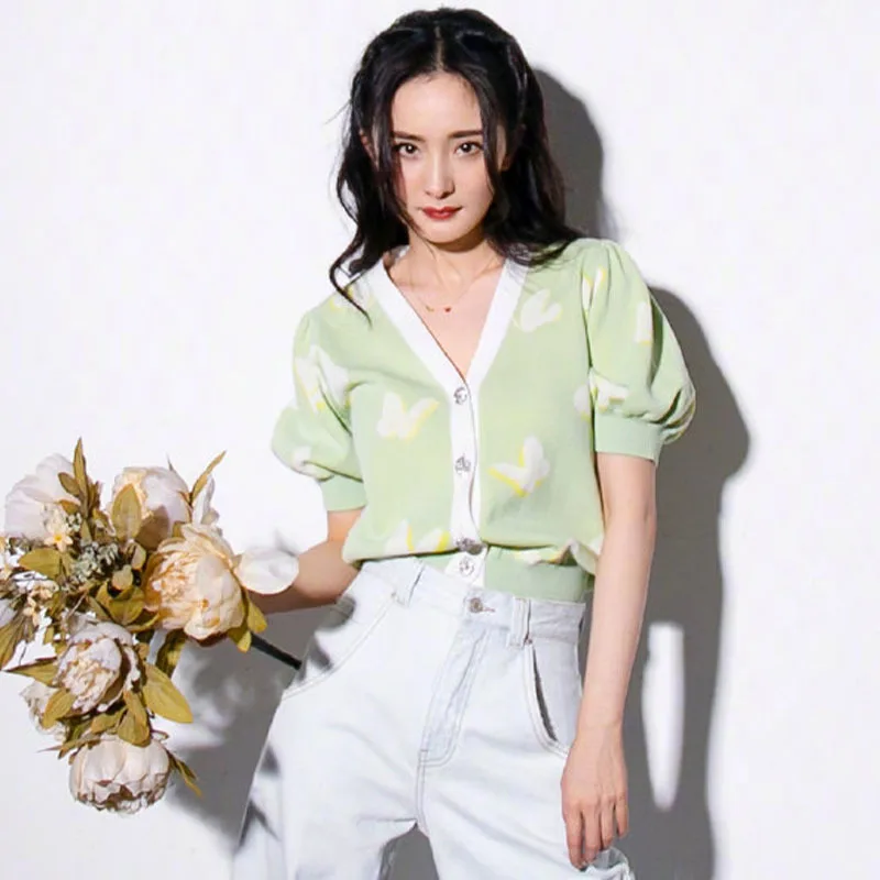 Butterfly Knit Green Color Women Crop Tops Sweater V-Neck Short Sleeves Buttons Casual Lady Sweater Pullover
Butterfly Knit Green Color Women Crop Tops Sweater V-Neck Short Sleeves Buttons Casual Lady Sweater Pullover