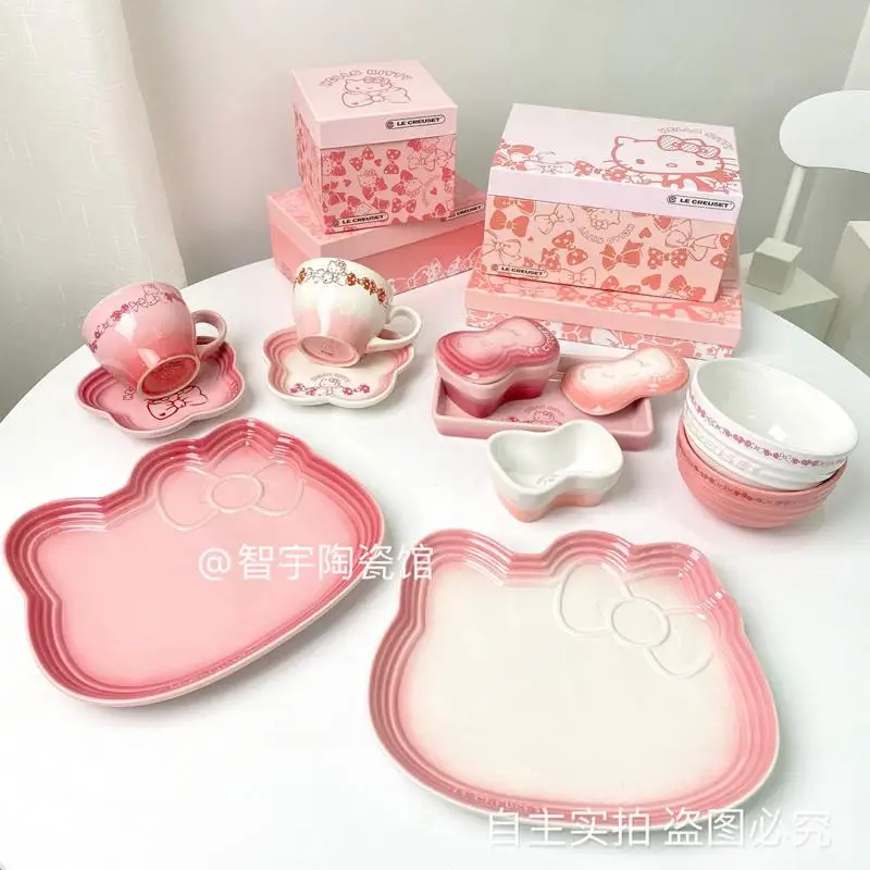 Sanrio Porcelain Flat Plate Gradient Color Tableware Gift Box Set Kawaii Hello Kitty Cartoon Cute Anime Girls Gift
Sanrio Porcelain Flat Plate Gradient Color Tableware Gift Box Set Kawaii Hello Kitty Cartoon Cute Anime Girls Gift
