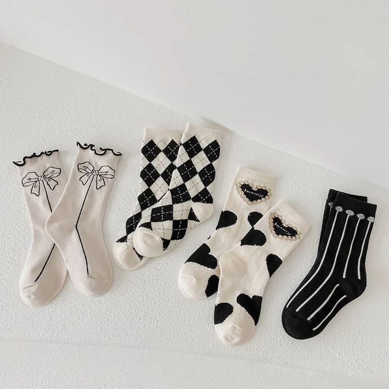 Детские носки MILANCEL, осенние носки для девочек, носки с принтом Love Bow, 4 пары, От 1 до 12 лет
Детские носки MILANCEL, осенние носки для девочек, носки с принтом Love Bow, 4 пары, От 1 до 12 лет