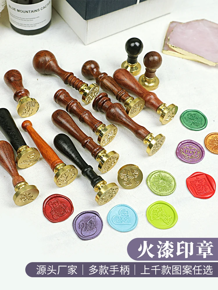 Lacquer Seal, Wax Seal, Magic Array, and Thousands of Other Patterns To Choose From. Pear Wood Handle+copper
Lacquer Seal, Wax Seal, Magic Array, and Thousands of Other Patterns To Choose From. Pear Wood Handle+copper