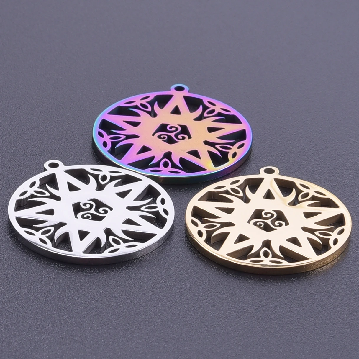 DIY High Quality Round Star Bulk Charms For Jewelry Making Supplies Pentagram Materials To Make Necklace Stainless Steel Pendant
DIY High Quality Round Star Bulk Charms For Jewelry Making Supplies Pentagram Materials To Make Necklace Stainless Steel Pendant