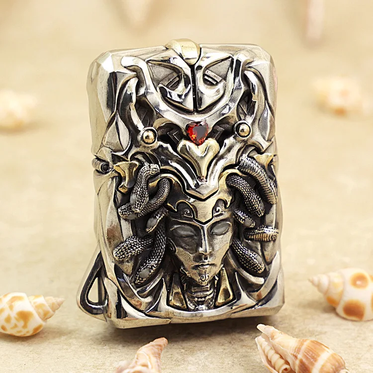 Оригинальная зажигалка Zippo Medusa Queen медь ветрозащитная сигаретная керосиновая зажигалка подарок с кодом против подделки
Оригинальная зажигалка Zippo Medusa Queen медь ветрозащитная сигаретная керосиновая зажигалка подарок с кодом против подделки