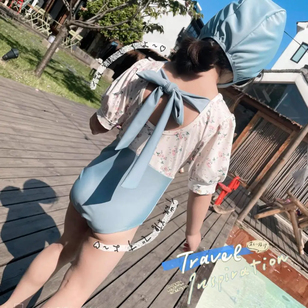 INS Girl Floral Swimsuit New Children's Backless Swimwear Girl Princess Stitching Cute Swiming One Piece Swimsuit
INS Girl Floral Swimsuit New Children's Backless Swimwear Girl Princess Stitching Cute Swiming One Piece Swimsuit