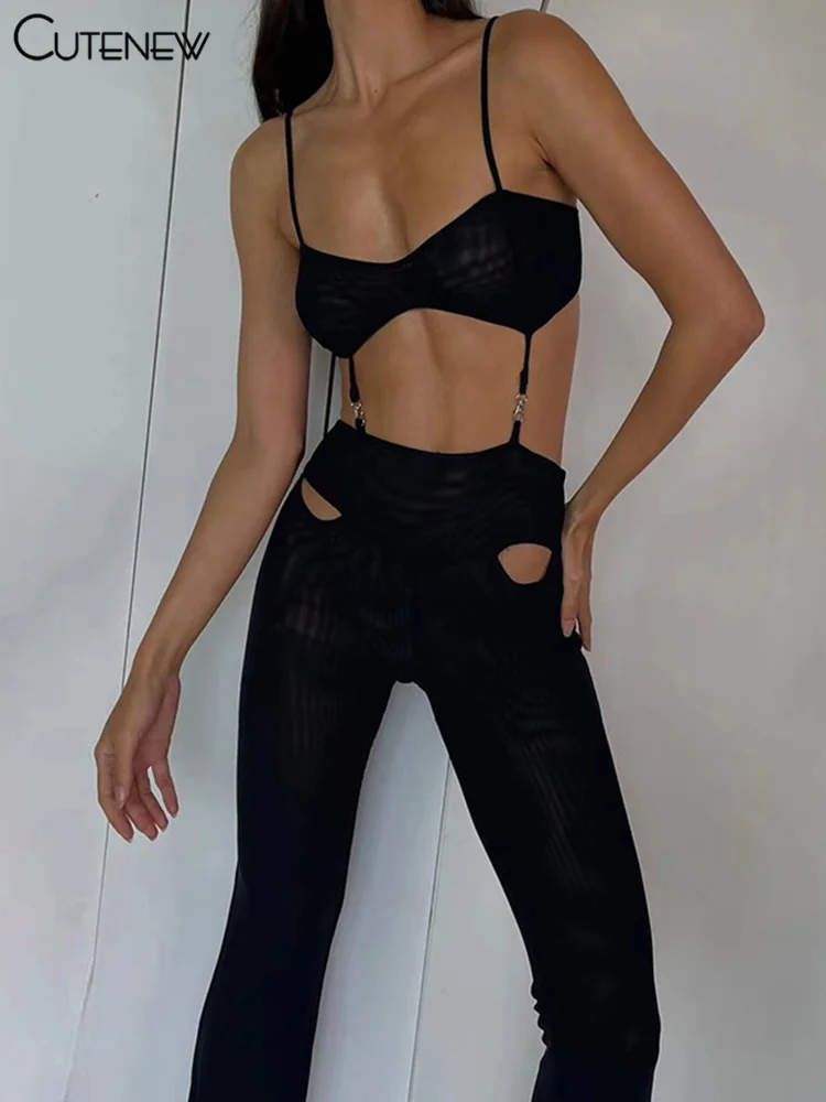 Cutenew Sexy Low Cut Hollow Bandage Skinny Jumpsuit Women Summer Solid Spaghetti Strap Backless Straight Rompers Lady Streetwear
Cutenew Sexy Low Cut Hollow Bandage Skinny Jumpsuit Women Summer Solid Spaghetti Strap Backless Straight Rompers Lady Streetwear
