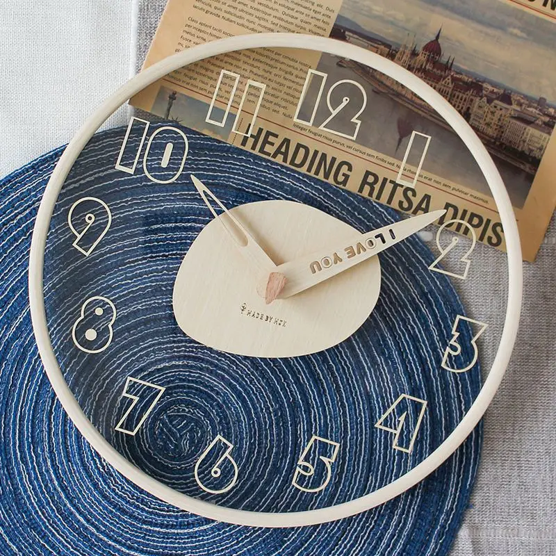 Simple clocks and watches Solid wood glass wall clocks Transparent household clocks Wall hung luxury Nordic creative decoration
Simple clocks and watches Solid wood glass wall clocks Transparent household clocks Wall hung luxury Nordic creative decoration