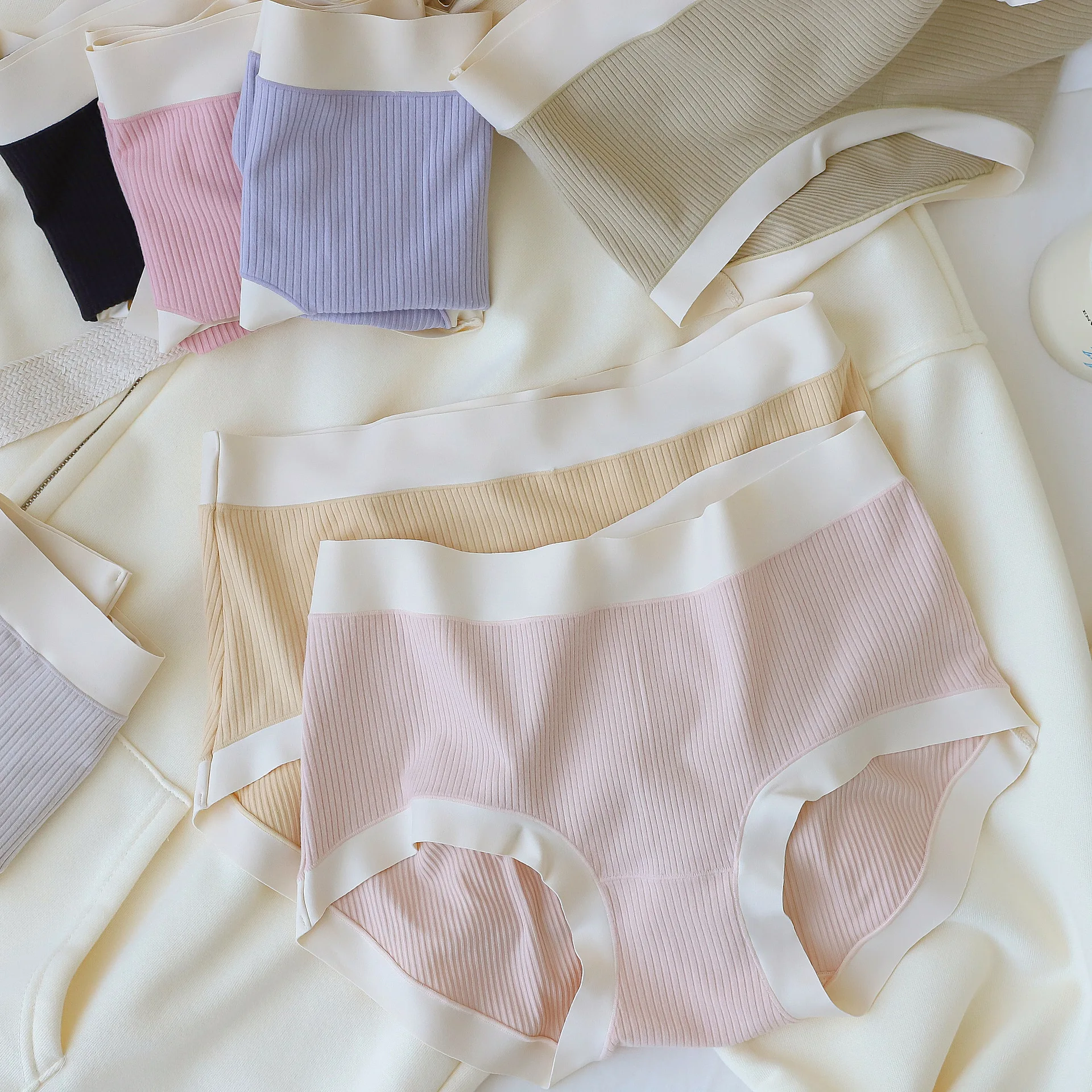 Winter brushed warm Sweet Regenerated fiber Seamless Panties women cozy Panties underwear underpants N8239 
Winter brushed warm Sweet Regenerated fiber Seamless Panties women cozy Panties underwear underpants N8239