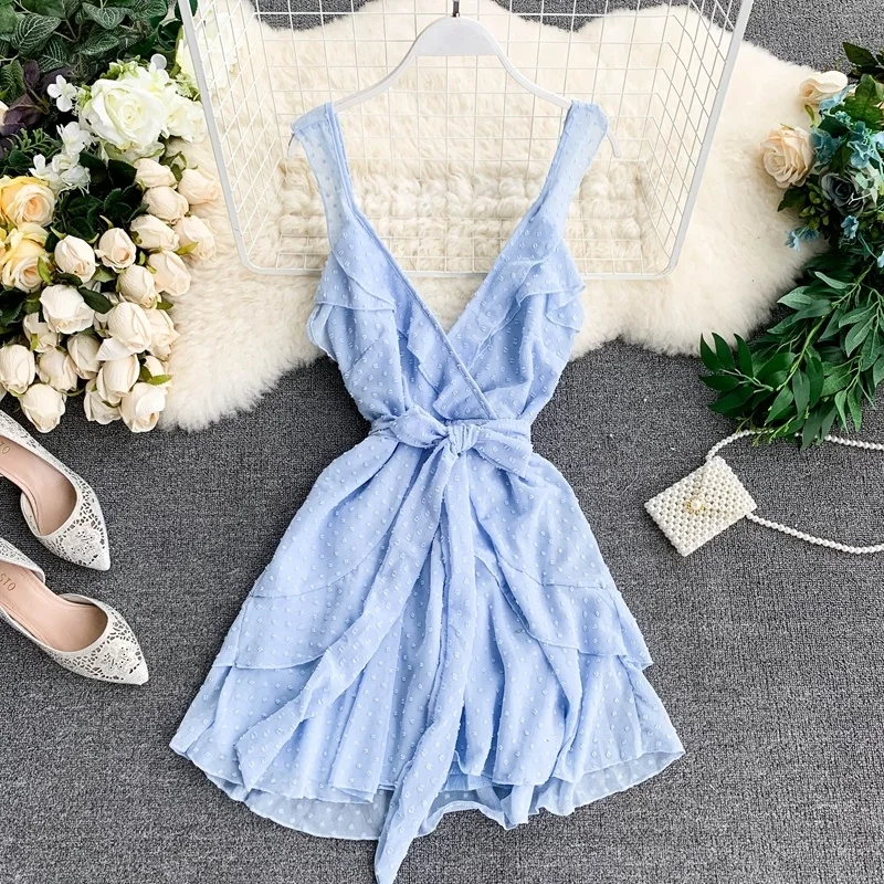 2021sexy women's deep v-neck backless accept waist thin sleeveless condole belt chiffon dress
2021sexy women's deep v-neck backless accept waist thin sleeveless condole belt chiffon dress