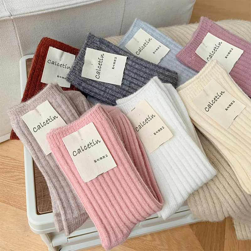 Winter Thick Cotton Socks Women Vertical Pattern Solid Color Middle Tube Sock Japanese Harajuku Socks For Girls
Winter Thick Cotton Socks Women Vertical Pattern Solid Color Middle Tube Sock Japanese Harajuku Socks For Girls
