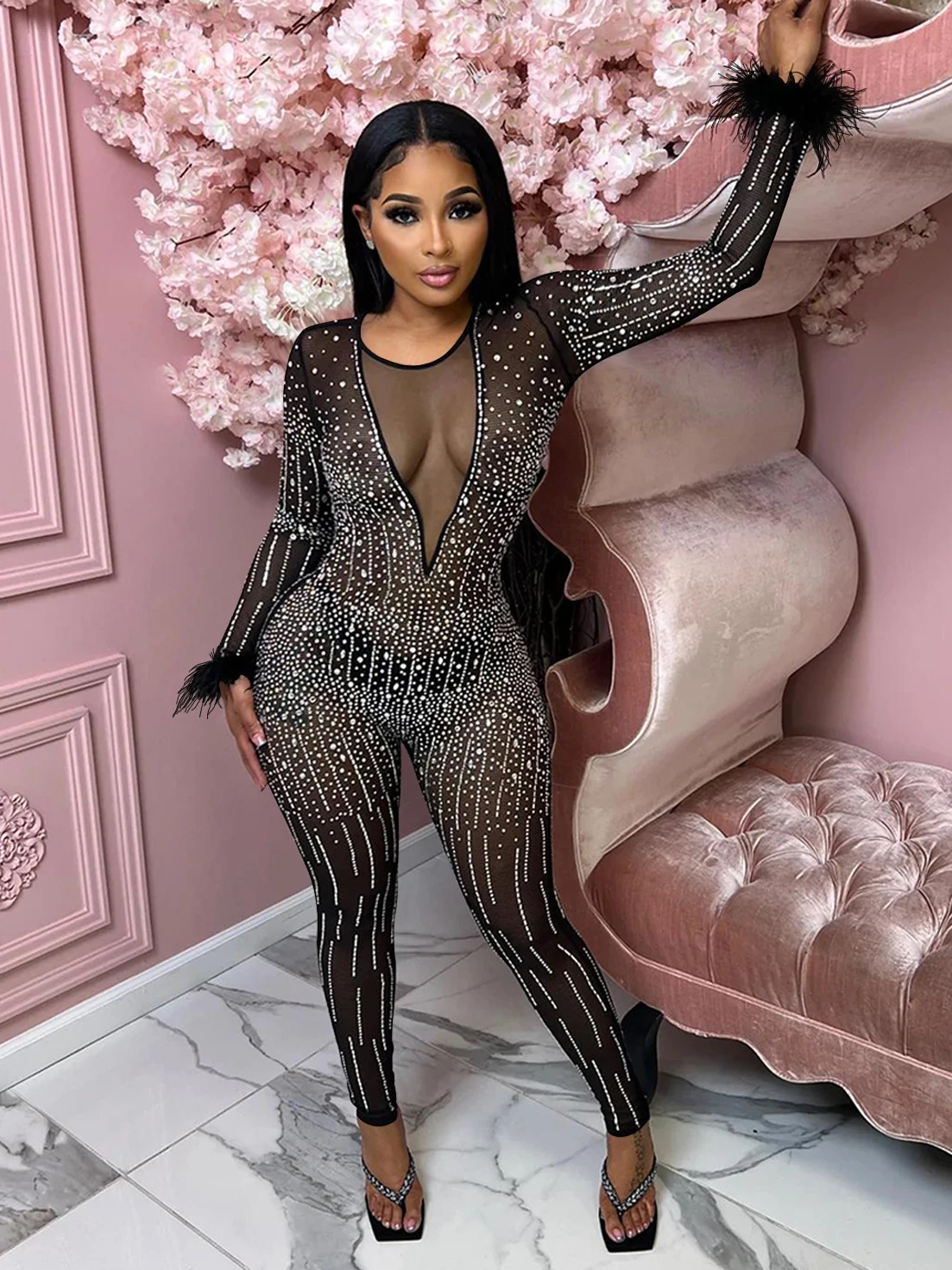 Fashion Women Mesh Rhinestones Jumpsuits Sexy Hollow Out Long Sleeve Feather Patchwork Evening Party Nightclub Bodysuit 2023
Fashion Women Mesh Rhinestones Jumpsuits Sexy Hollow Out Long Sleeve Feather Patchwork Evening Party Nightclub Bodysuit 2023