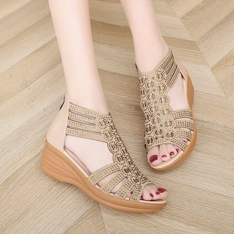 New Fashion Wedge Sandals Women Summer Shoes Elegant Ladies Rome Sandals Brand Female Sandalias Black Wedge Heels
New Fashion Wedge Sandals Women Summer Shoes Elegant Ladies Rome Sandals Brand Female Sandalias Black Wedge Heels