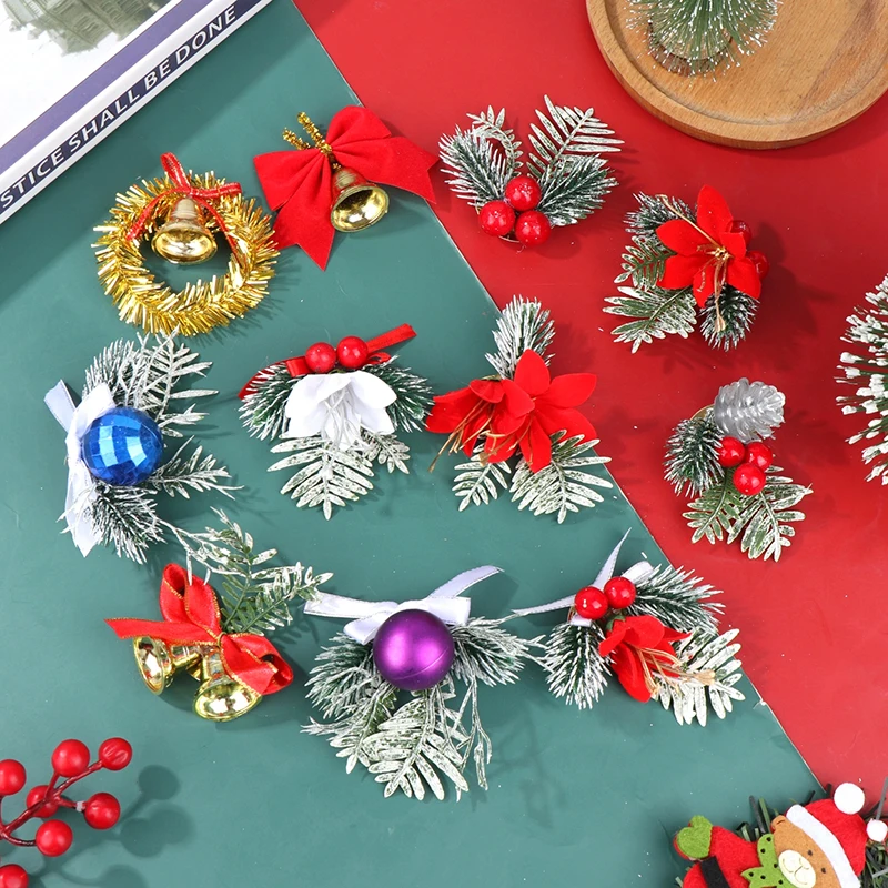 

5Pcs Dollhouse Christmas Wreaths Decor Mini Pine Cone Bell Bow Tie Pendant Miniature Fairy Garden Christmas Decor DIY Gift