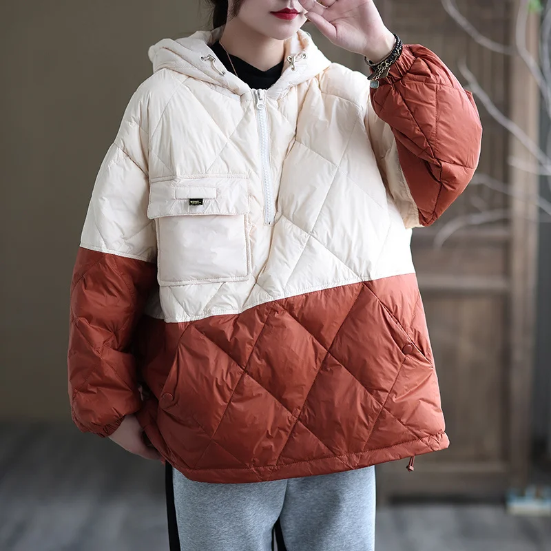 Winter 2023 New Autumn Jacket Women's Lightweight Short Splicing Loose Hooded Pullover White Duck Down Warm Parkas
Winter 2023 New Autumn Jacket Women's Lightweight Short Splicing Loose Hooded Pullover White Duck Down Warm Parkas