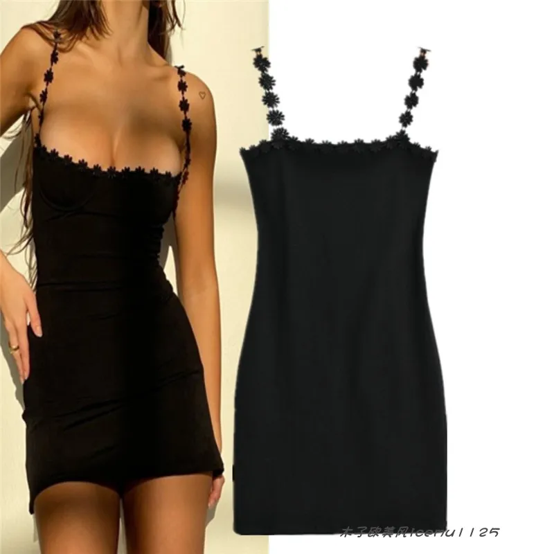 Hot Girl Style Daisy Charm Edge Little Black Dress with Suspenders European and AmericaninsFashion Low-Cut Slim Fit Temperament
Hot Girl Style Daisy Charm Edge Little Black Dress with Suspenders European and AmericaninsFashion Low-Cut Slim Fit Temperament