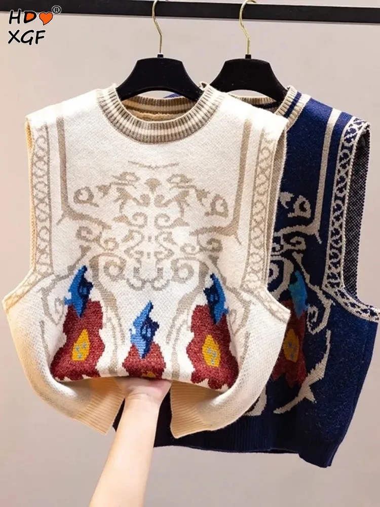 Fashion Lady Round Neck Embroidered Knitted Broad Shoulder Sleeveless Sweater Vest Korean Spring Autumn Womens Leisure Vest Tops 
Fashion Lady Round Neck Embroidered Knitted Broad Shoulder Sleeveless Sweater Vest Korean Spring Autumn Womens Leisure Vest Tops
