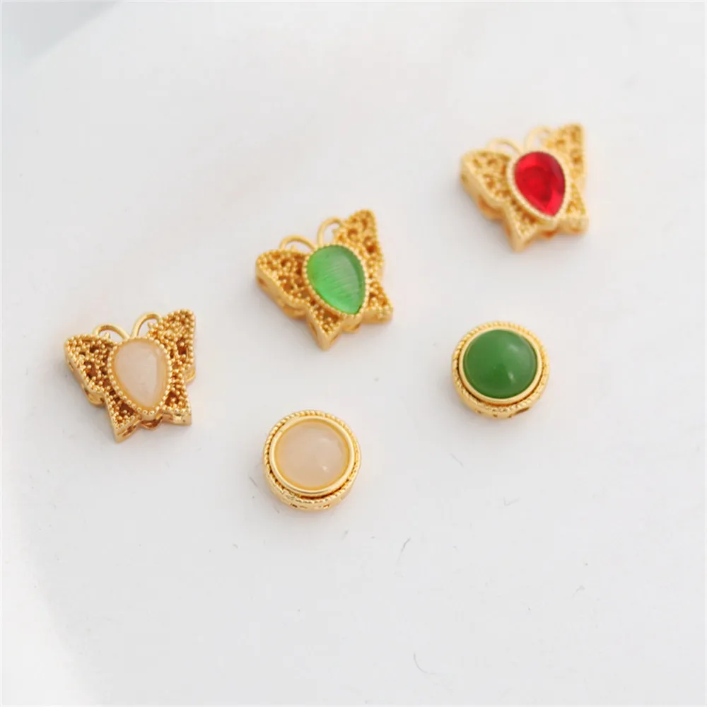 18K gold coated dumb gold hollow butterfly inlaid with zircon bead separation flat bead diy bead separation chain accessories
18K gold coated dumb gold hollow butterfly inlaid with zircon bead separation flat bead diy bead separation chain accessories