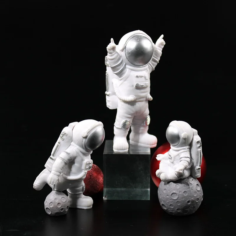 3pcs/Set Aerospace Space Astronaut Planet Resin Action Model Figures Collection living room Decoration Home Decor Toys For Gifts
3pcs/Set Aerospace Space Astronaut Planet Resin Action Model Figures Collection living room Decoration Home Decor Toys For Gifts