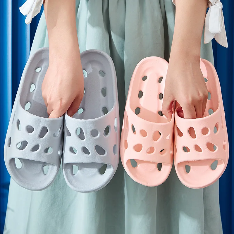 Summer Women Slippers Bath Leaky Platform Non-Slip Home Hole Flip Flops Beach Sandals Ladies Leaky Slides Indoor Outdoor
Summer Women Slippers Bath Leaky Platform Non-Slip Home Hole Flip Flops Beach Sandals Ladies Leaky Slides Indoor Outdoor