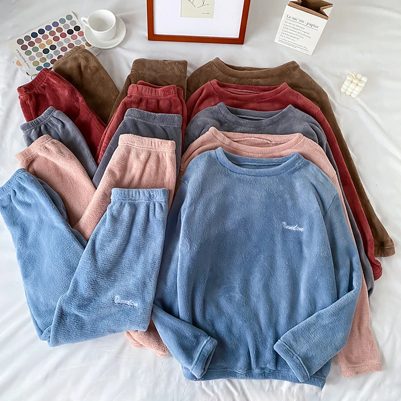 Korean Pajamas Set Thick Warm Coral Fleece Homewear Winter Lounge Woman's Clothing Soft Loose Pajamas Women Home Clothes Suit
Korean Pajamas Set Thick Warm Coral Fleece Homewear Winter Lounge Woman's Clothing Soft Loose Pajamas Women Home Clothes Suit