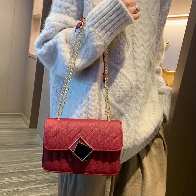 New Women Shoulder Messenger Bag Metal Sequin Chain Crossbody Phone Bags Ladies Luxury Designer Street Square Bags
New Women Shoulder Messenger Bag Metal Sequin Chain Crossbody Phone Bags Ladies Luxury Designer Street Square Bags