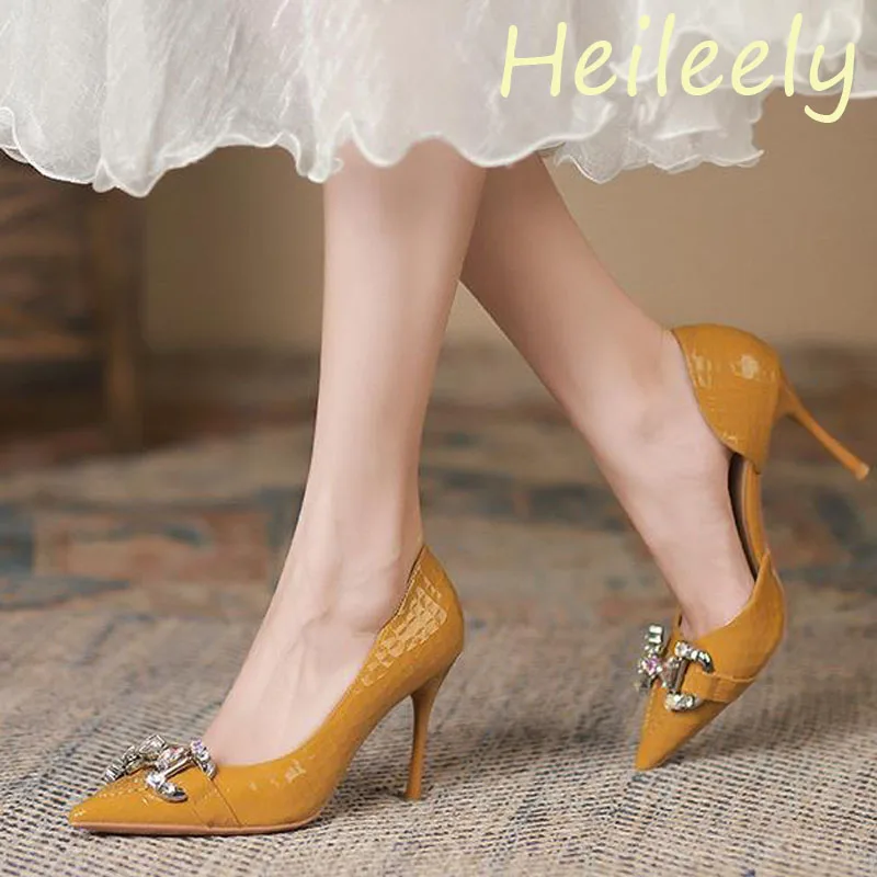 9cm Fashion New Thin High Heels Pointed Toe with Rhinestone Pumps Banquet Shoes for Women 38 39
9cm Fashion New Thin High Heels Pointed Toe with Rhinestone Pumps Banquet Shoes for Women 38 39