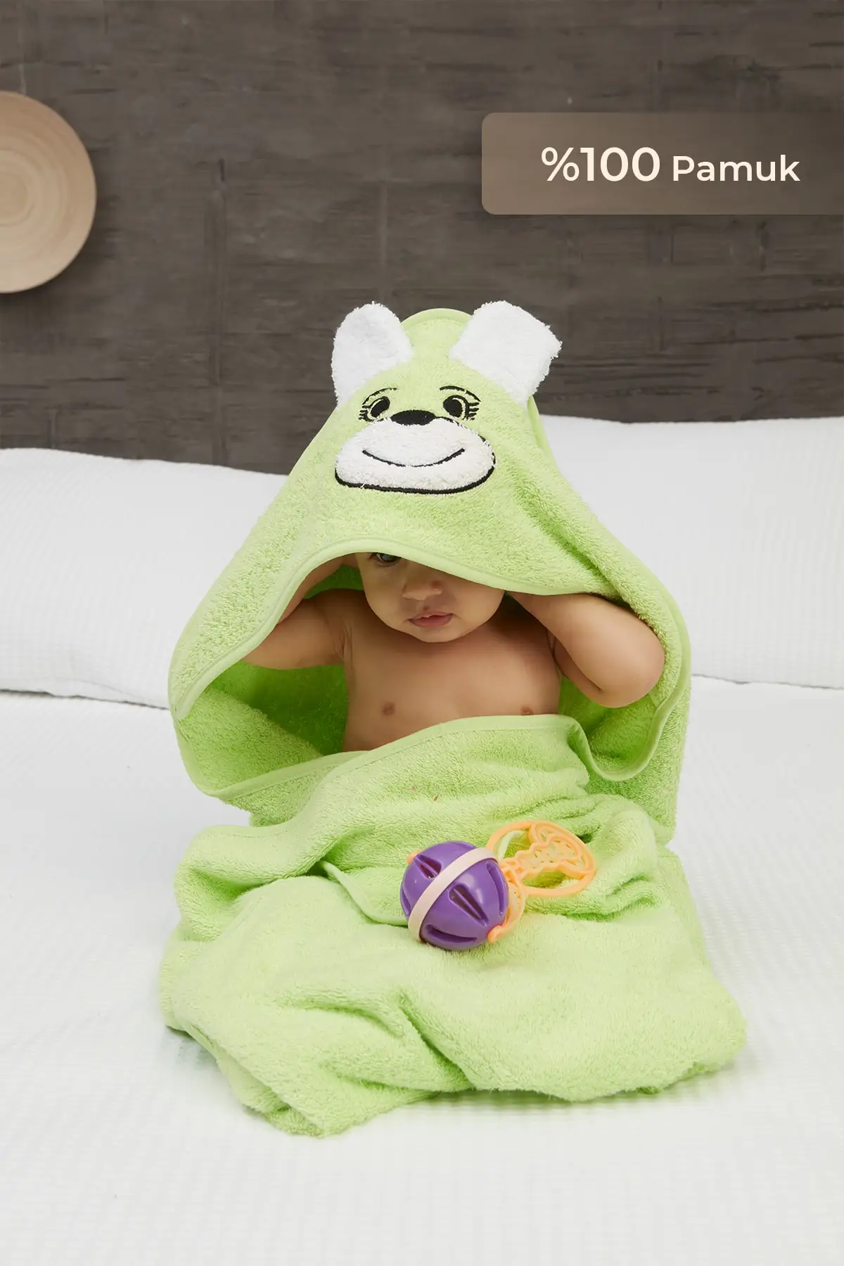 Зеленое детское банное полотенце с капюшоном
Зеленое детское банное полотенце с капюшоном