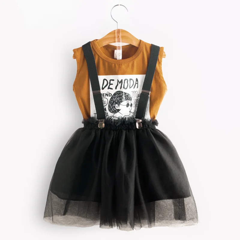 Girls' New Summer Suit 2022 Letter Cartoon Vest + Black Mesh Suspender Skirt Two-Piece Set Of Casual Fashion Children's Clothing
Girls' New Summer Suit 2022 Letter Cartoon Vest + Black Mesh Suspender Skirt Two-Piece Set Of Casual Fashion Children's Clothing