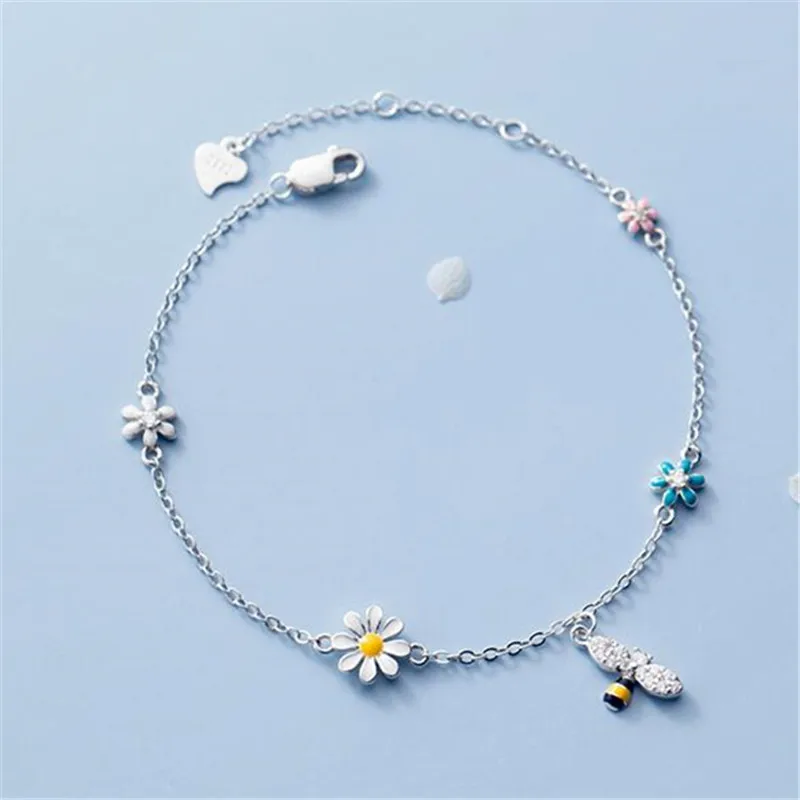 Женский вечерние из серебра 925 пробы, с изображением цветка, пчелы
Женский вечерние из серебра 925 пробы, с изображением цветка, пчелы