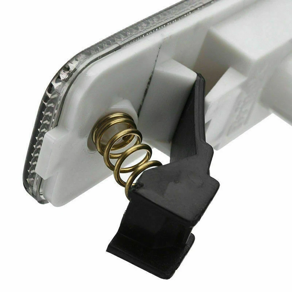 Lights Side Marker 12.5*3.5*3.5CM Side Marker Turn Signal For GOLF MK4 1999-05 Automobile Accessories Hot Sale
Lights Side Marker 12.5*3.5*3.5CM Side Marker Turn Signal For GOLF MK4 1999-05 Automobile Accessories Hot Sale