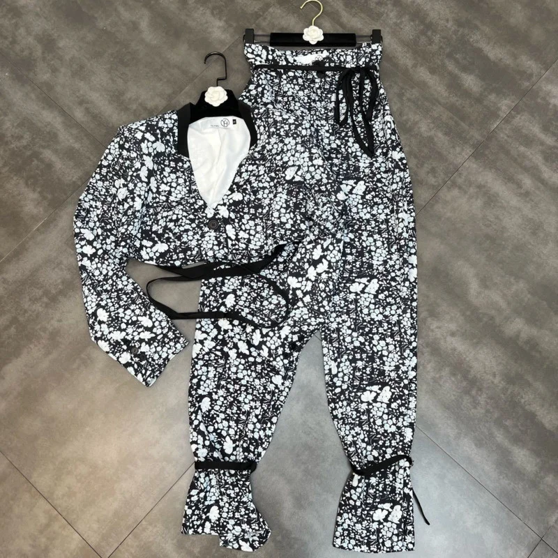 Long 2022 Sleeve Black Floral Print Single Button Bandage Coat Full Length Pants Two Piece Set Women Casual GF464 
Long 2022 Sleeve Black Floral Print Single Button Bandage Coat Full Length Pants Two Piece Set Women Casual GF464