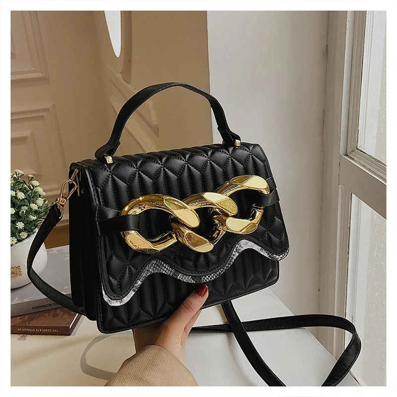 High Quality Ladies Retro Shoulder Bag 2022 New Underarm Bag Fashion Fold Chain Small Square Bag Net Red Messenger Bag Women
High Quality Ladies Retro Shoulder Bag 2022 New Underarm Bag Fashion Fold Chain Small Square Bag Net Red Messenger Bag Women