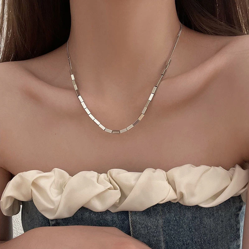 Necklace for Women Small Square Splicing Pendant Hip Hop Collarbone Chain Titanium Steel Jewelry Clavicle Chain
Necklace for Women Small Square Splicing Pendant Hip Hop Collarbone Chain Titanium Steel Jewelry Clavicle Chain
