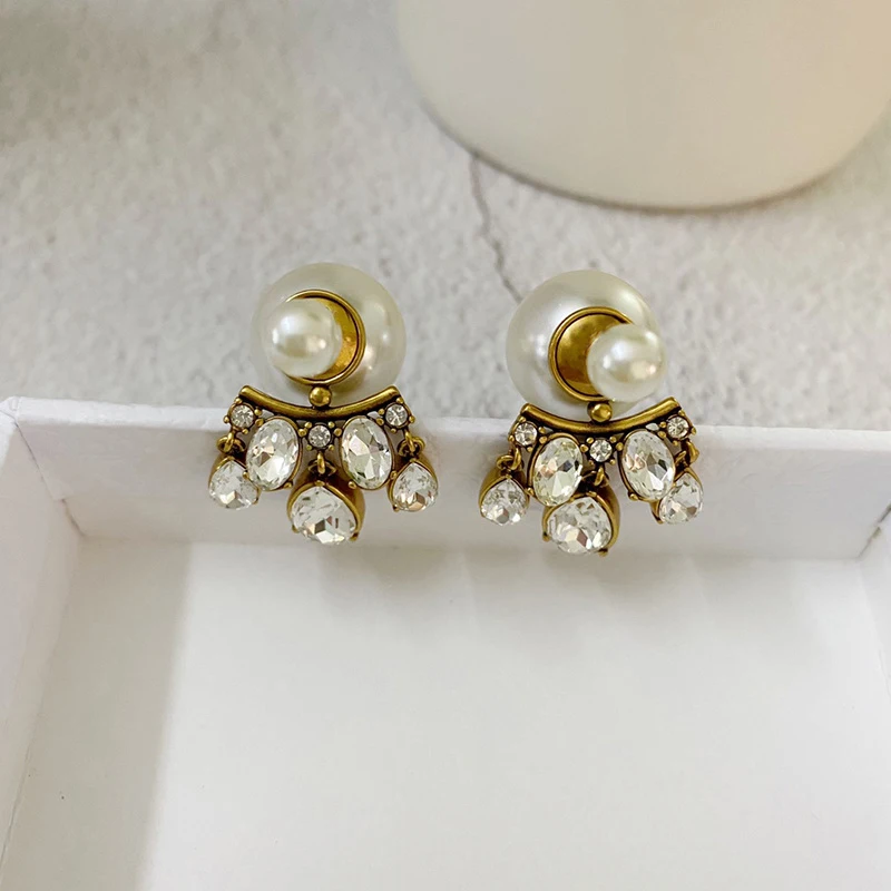 Hot Brand Pearl Crystal Fashion Earrings For Top Quality Luxury Jewelry Accessories Women Designer Bijoux Trend Goth
Hot Brand Pearl Crystal Fashion Earrings For Top Quality Luxury Jewelry Accessories Women Designer Bijoux Trend Goth