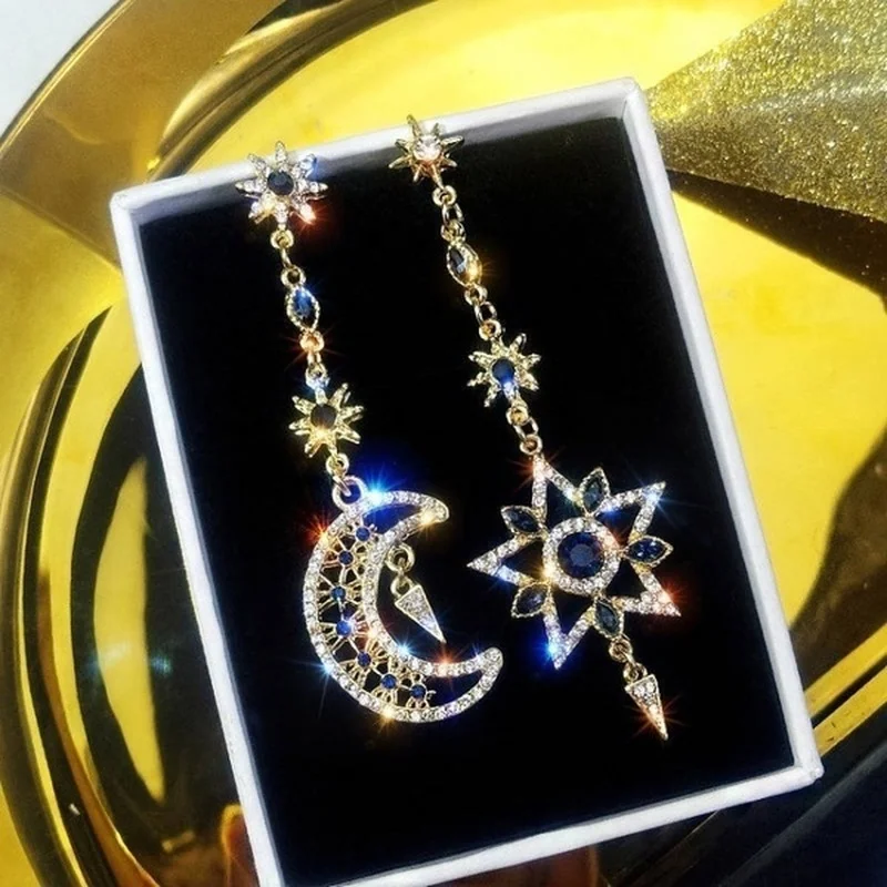 Luxury Sun and Moon Earrings Exquisite Shine Long Gold Color Inlaid Zircon Dangle Earrings Fashion Women Boho Jewelry Gifts
Luxury Sun and Moon Earrings Exquisite Shine Long Gold Color Inlaid Zircon Dangle Earrings Fashion Women Boho Jewelry Gifts