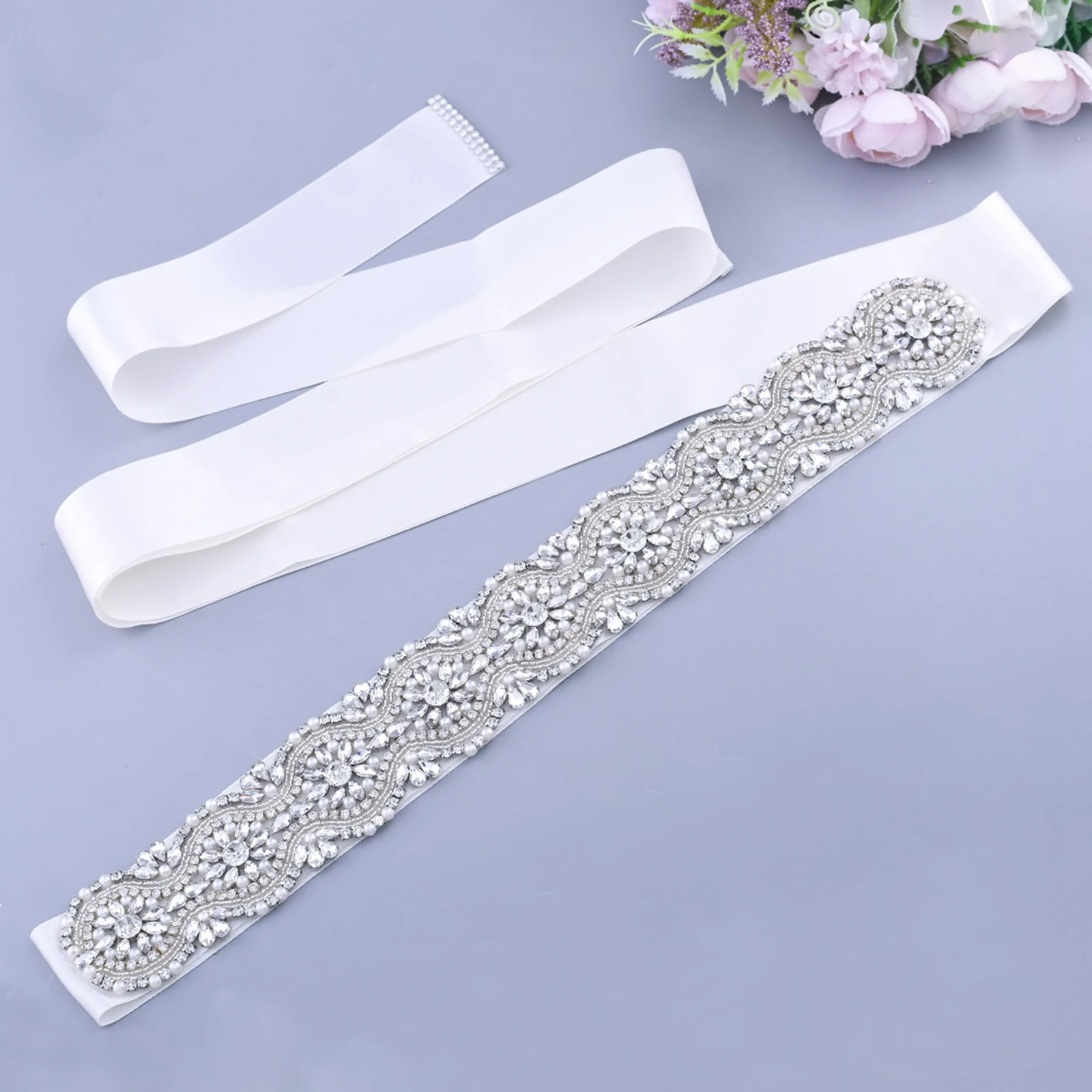 Shiny Belt for Wedding Dress Wide Rhinestone Belts for Women Wedding Sashes Silver Diamond Belt Luxury Designer Belts for Women
Shiny Belt for Wedding Dress Wide Rhinestone Belts for Women Wedding Sashes Silver Diamond Belt Luxury Designer Belts for Women