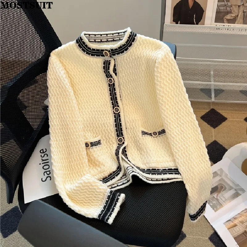 Элегантный винтажный Стильный вязаный кардиган, свитер, женские однобортные пальто с длинным рукавом и контрастной застежкой, топы, джемперы 2024
Элегантный винтажный Стильный вязаный кардиган, свитер, женские однобортные пальто с длинным рукавом и контрастной застежкой, топы, джемперы 2024