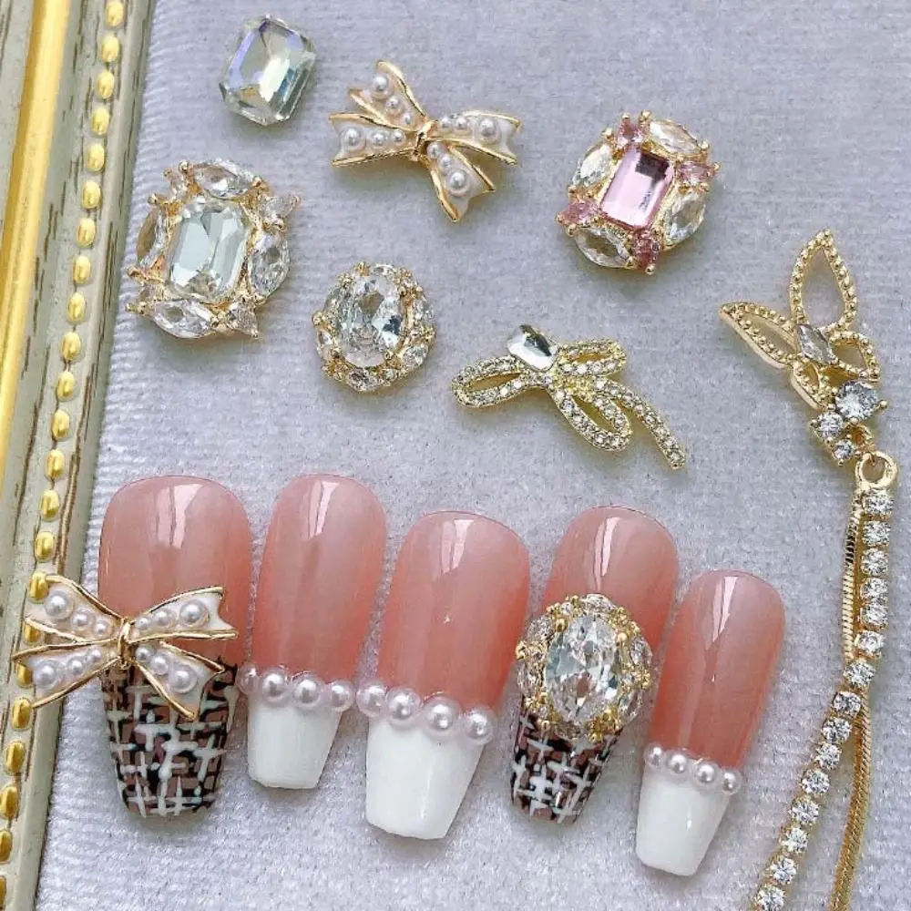 Zircon Bow Nail Art Jewelry Zircon Luxury Fashion Nail Jewelry DIY Bow Chain Nail Decoration
Zircon Bow Nail Art Jewelry Zircon Luxury Fashion Nail Jewelry DIY Bow Chain Nail Decoration