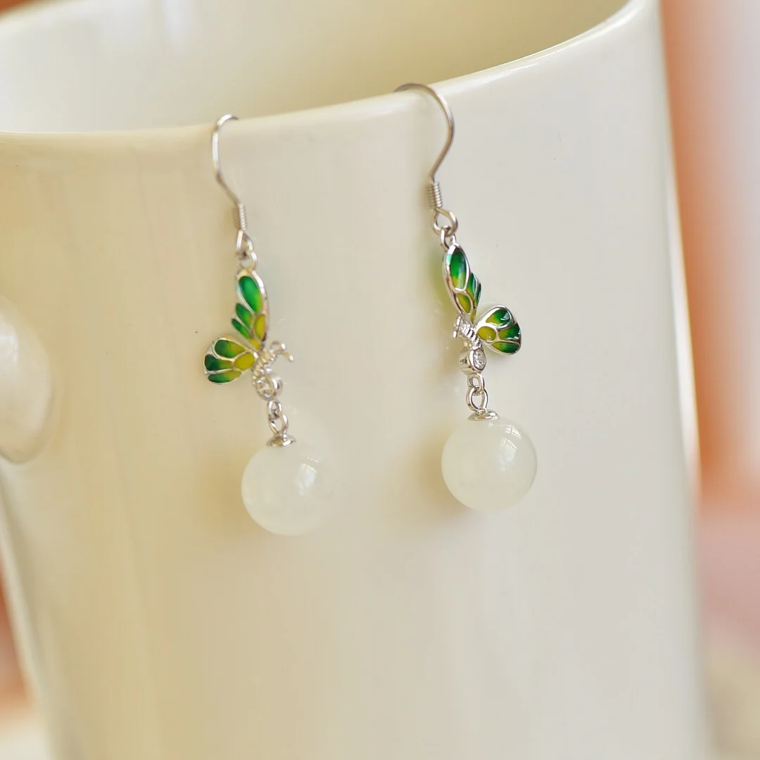 2119# Sweet Lady Women Butterfly Round Bead HETIAN White Jade S925 Pure Silver Natural Nephrite Cheongsam Earrings
2119# Sweet Lady Women Butterfly Round Bead HETIAN White Jade S925 Pure Silver Natural Nephrite Cheongsam Earrings