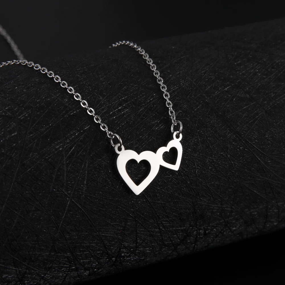 Simple Double Heart Pendant Necklace Fashion Women's Necklace Stainless Steel Choker Jewelry for Birthday Gifts
Simple Double Heart Pendant Necklace Fashion Women's Necklace Stainless Steel Choker Jewelry for Birthday Gifts