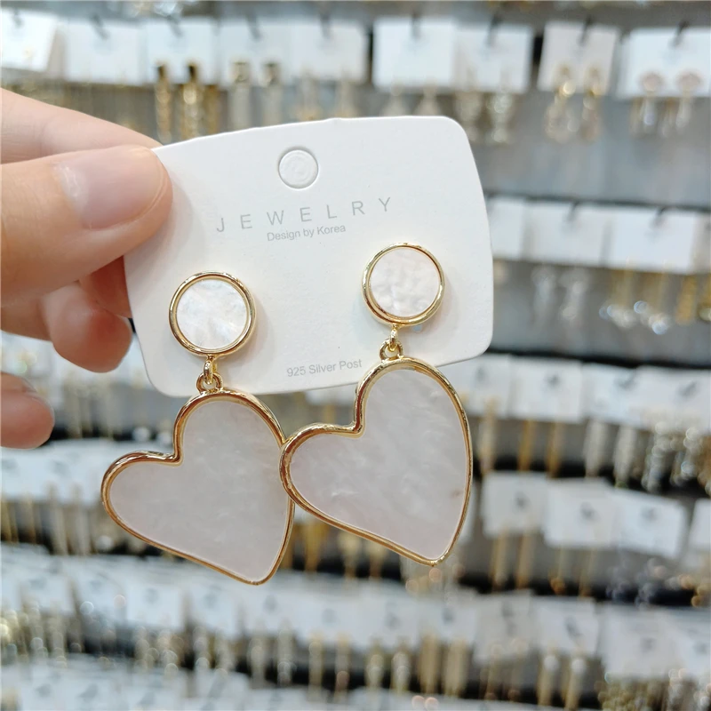 Fashion Ladies Earrings Simple Transparent Heart Shaped Round Heart Shaped Shell Pattern Pendant Stud Earrings Hot
Fashion Ladies Earrings Simple Transparent Heart Shaped Round Heart Shaped Shell Pattern Pendant Stud Earrings Hot
