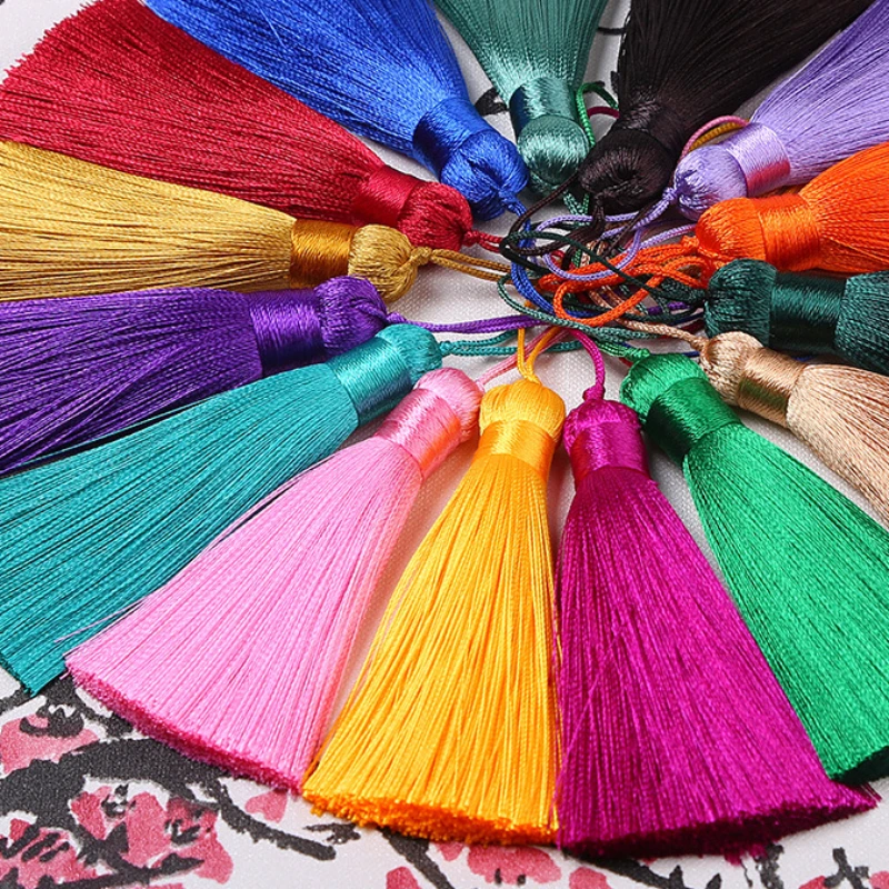5pcs/lot 8cm Short and Fat Chinese Knot Tassel Hanfu Press Lapel Pendant Polyester DIY Bookmark Bag Home Car Decoration Car Hang
5pcs/lot 8cm Short and Fat Chinese Knot Tassel Hanfu Press Lapel Pendant Polyester DIY Bookmark Bag Home Car Decoration Car Hang
